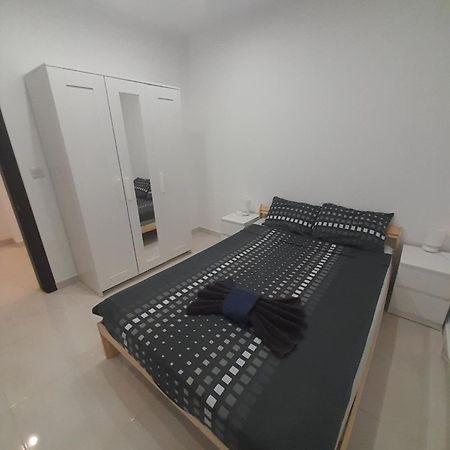 Modern 3Br Stylish Apartment With Large Balcony - Close To St Julians And St Georges Bay Is-Swieqi Luaran gambar