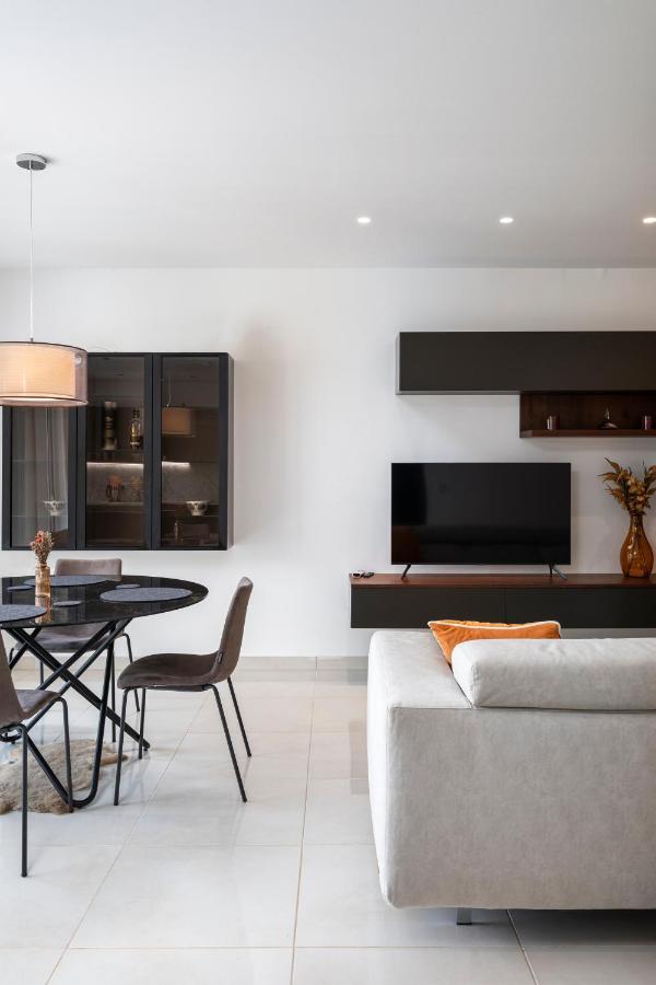 Modern 3Br Stylish Apartment With Large Balcony - Close To St Julians And St Georges Bay Is-Swieqi Luaran gambar